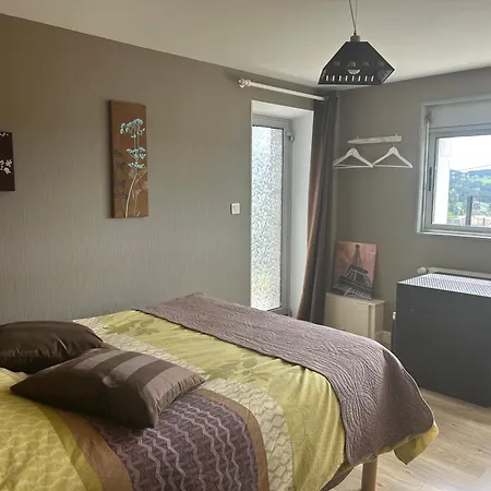 Les Genets Guest house *